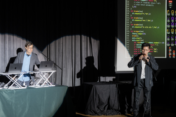 活動下半場由教授、2025年CREATIVITAS 課程的學生及嘉賓帶來一連串充滿活力的表演。